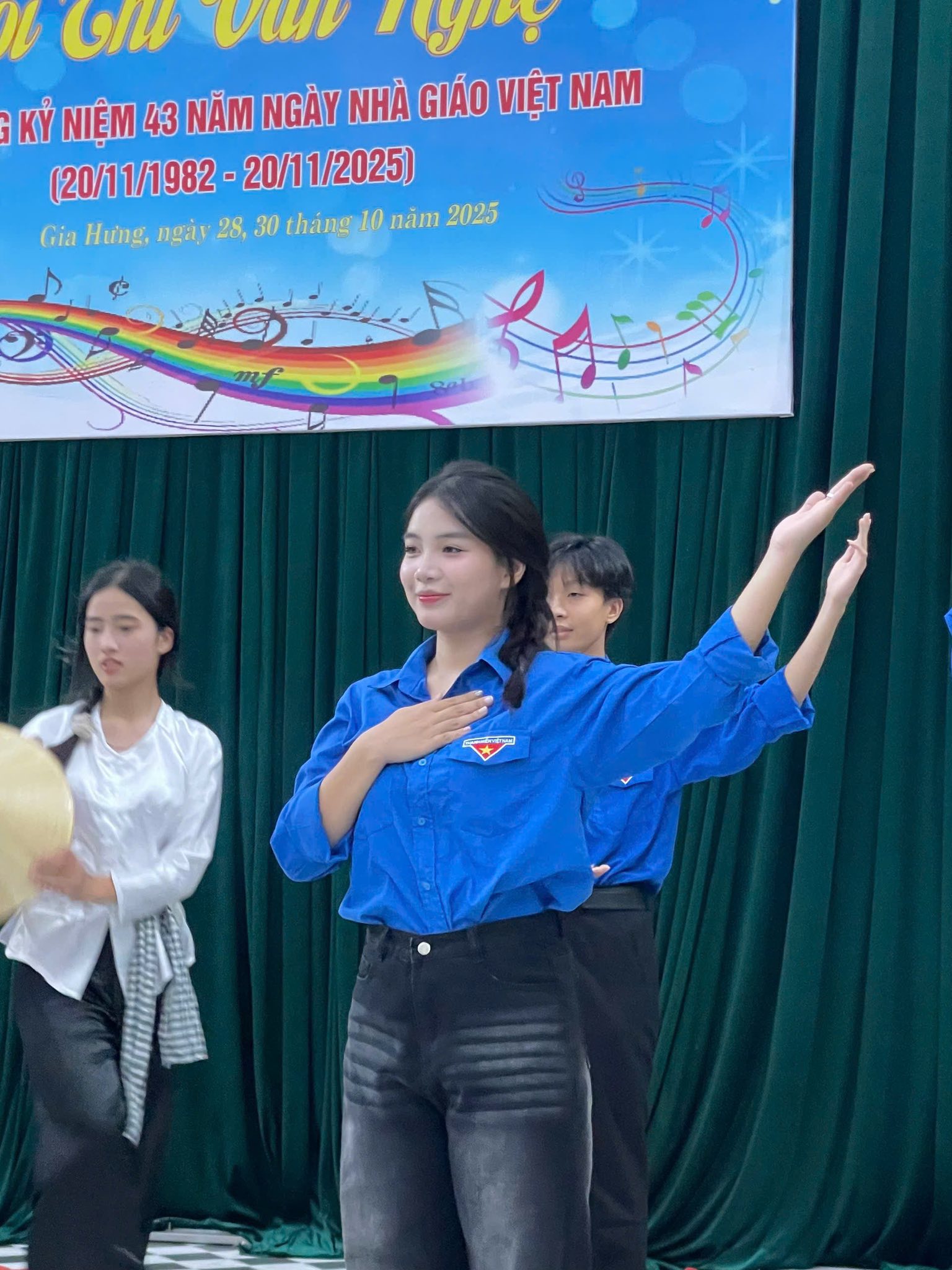 Tiết mục văn nghệ 4