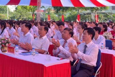 CHÀO NĂM HỌC MỚI 2025-2026 CỦA THẦY VÀ TRÒ TRƯỜNG THPT GIA VIỄN A