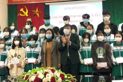 TRAO QUÀ TẾT XUÂN NHÂM DẦN 2022