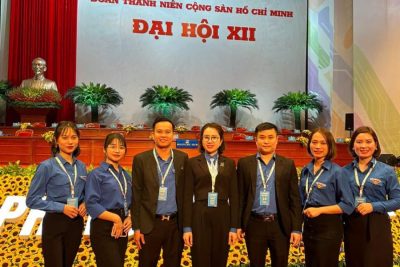 ĐẠI BIỂU ĐOÀN TRƯỜNG THPT GIA VIỄN A DỰ ĐẠI HỘI ĐOÀN TOÀN QUỐC LẦN THỨ XII